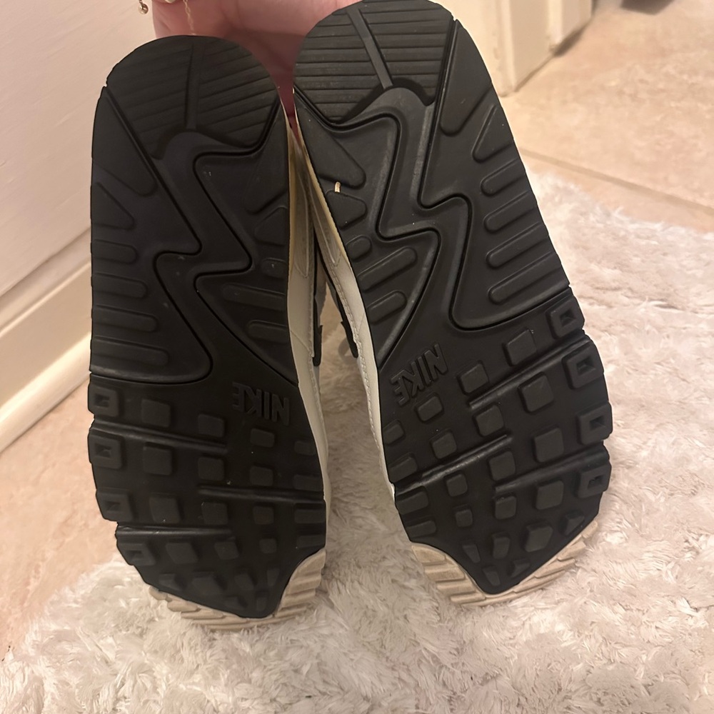 Nike Air Max 90 - Picture 4 of 4